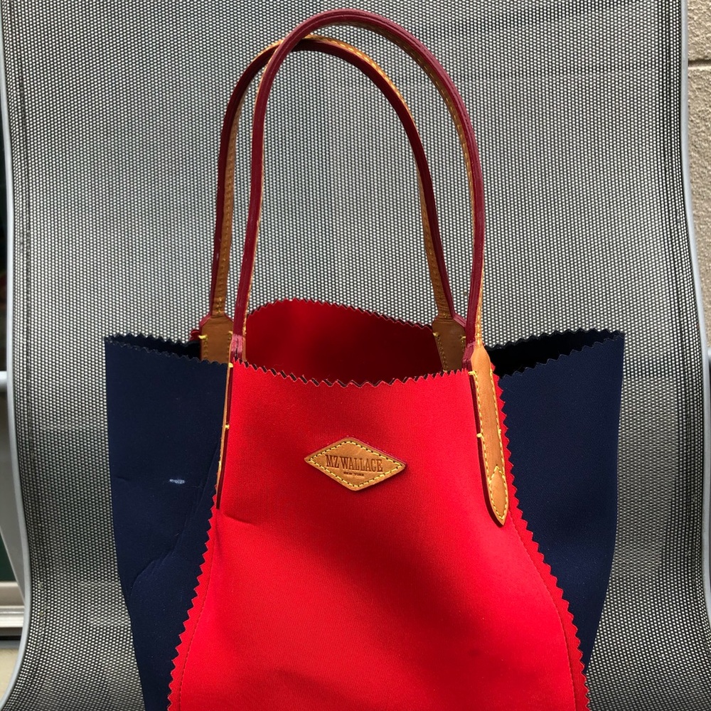 Rare, near-new MZW Neoprene Tote in Cherry & Navy!